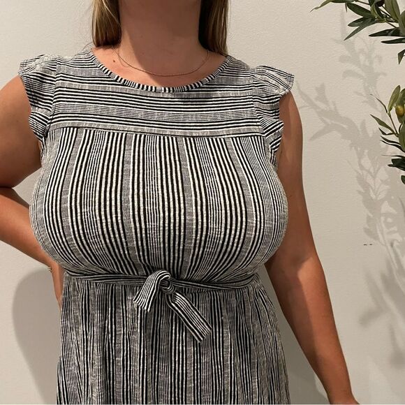 Caution to the Wind Size Large - Picture 2 of 3